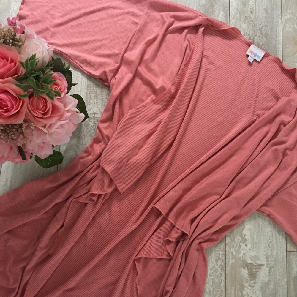 LuLaRoe • NWOT Ribbed Shirley